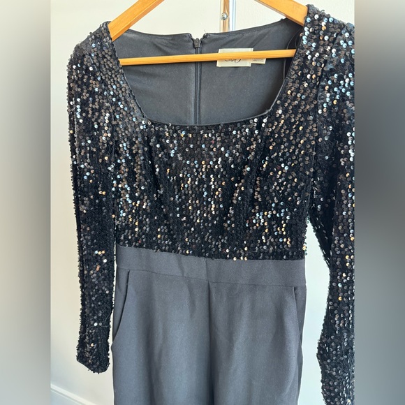 Holiday Jump Suit - Picture 2 of 4